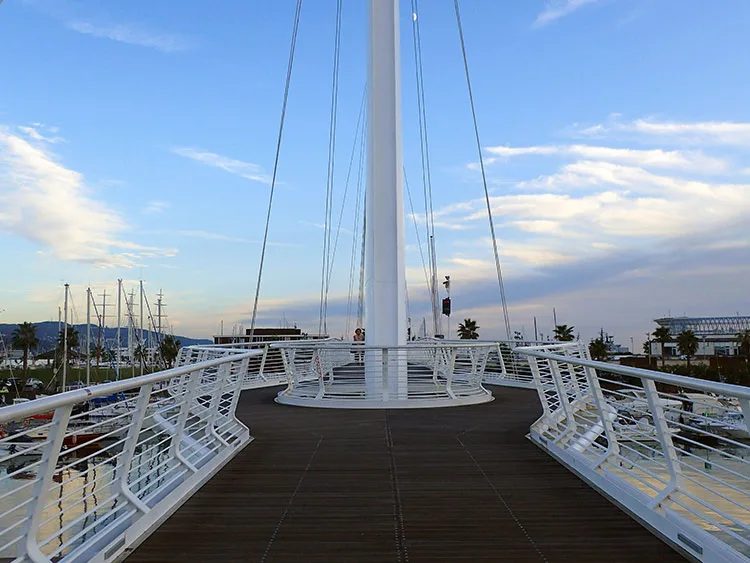 Le pont Thaon di Revel, entièrement piéton