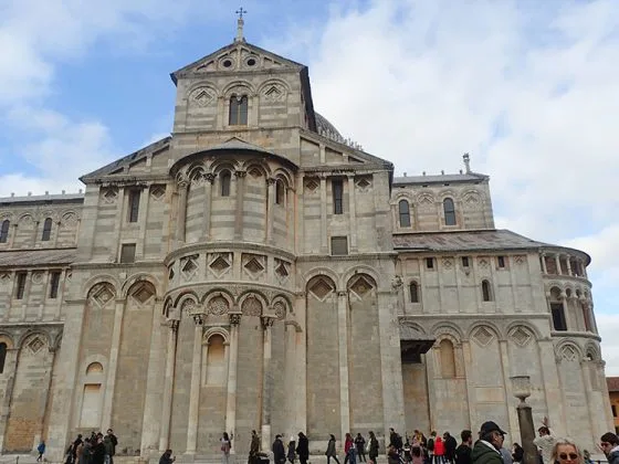 La façade arrière de la Cathédrale