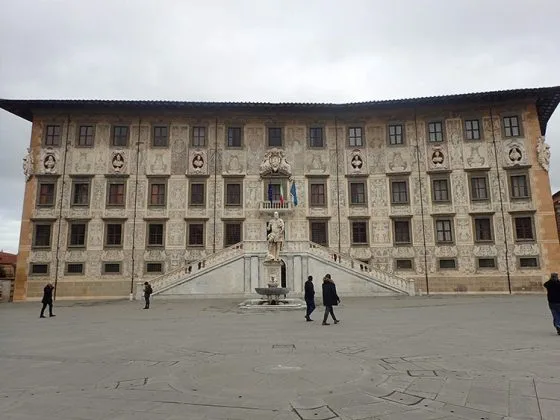 La Piazza dei Cavalieri accueille le siège de la prestigieuse Scuola Normale Superiore