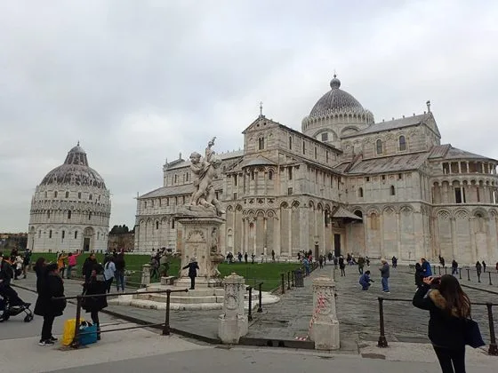 La Piazza dei Miracoli avec le Duomo et le Baptistère