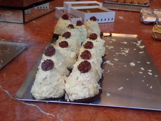 Une meringue recouverte de chantilly : c'est le Merveilleux
