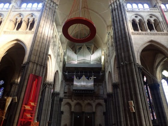 L'intérieur de la Cathédrale Notre-Dame de la Treille
