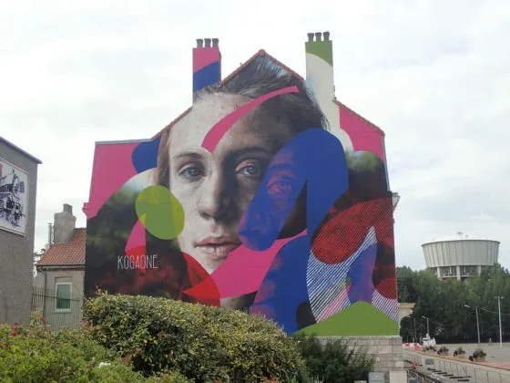 Fresque de Koga One à la gare de Calais