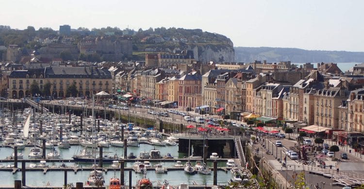 Vue sur le port de Dieppe